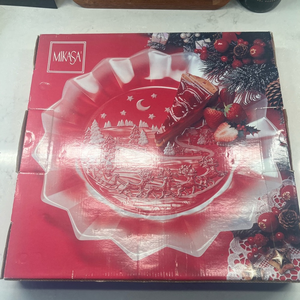 Mikasa Silent Night 14″ Glass Christmas Plate Platter in Box